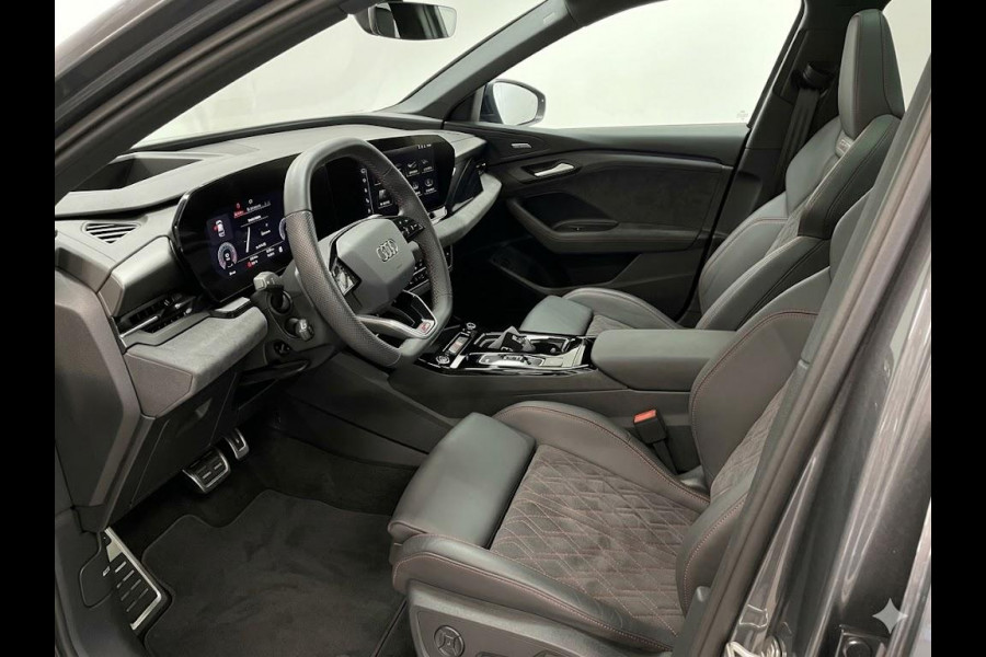 Audi Q6 e-tron S edition quattro 100 kWh 385pk | Panoramadak |  Luchtvering | B&O Audio | Elektisch verstelbare voorstoelen | Geheugen bestuurderstoel | Head up Display