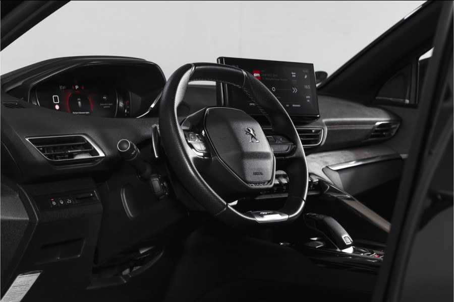 Peugeot 3008 1.2 PureTech Blue Lease GT 131 PK | black pakket | S/K-Panodak | Dig. Cockpit | Adapt. Cruise | Stoelverw. | PDC | Camera | NAV + App. Connect | ECC | Elek. Klep | LM 19" |