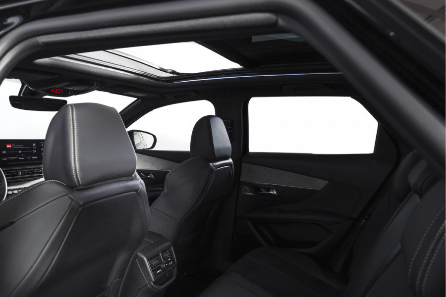 Peugeot 3008 1.2 PureTech Blue Lease GT 131 PK | black pakket | S/K-Panodak | Dig. Cockpit | Adapt. Cruise | Stoelverw. | PDC | Camera | NAV + App. Connect | ECC | Elek. Klep | LM 19" |