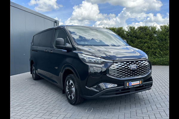 Ford E-Transit Custom 71 kWh FULL ELECTRIC / L2H1 / ** NIEUW ** / 2.057 KM / 2x ELEKTRISCHE SCHUIFDEUREN / CAMERA / ECC / CRUISE / CARPLAY