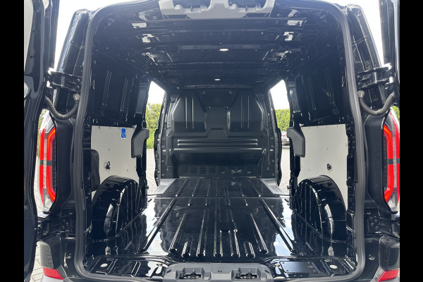 Ford E-Transit Custom 71 kWh FULL ELECTRIC / L2H1 / ** NIEUW ** / 2.057 KM / 2x ELEKTRISCHE SCHUIFDEUREN / CAMERA / ECC / CRUISE / CARPLAY