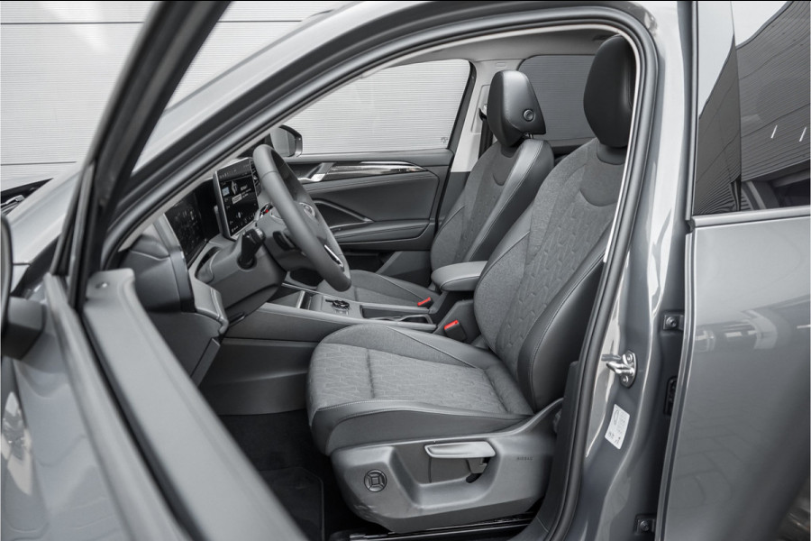 Volkswagen Tiguan 1.5 eHybrid 30 Year Ed Style IQ Winterpack 360° Elek Trekhaak ACC