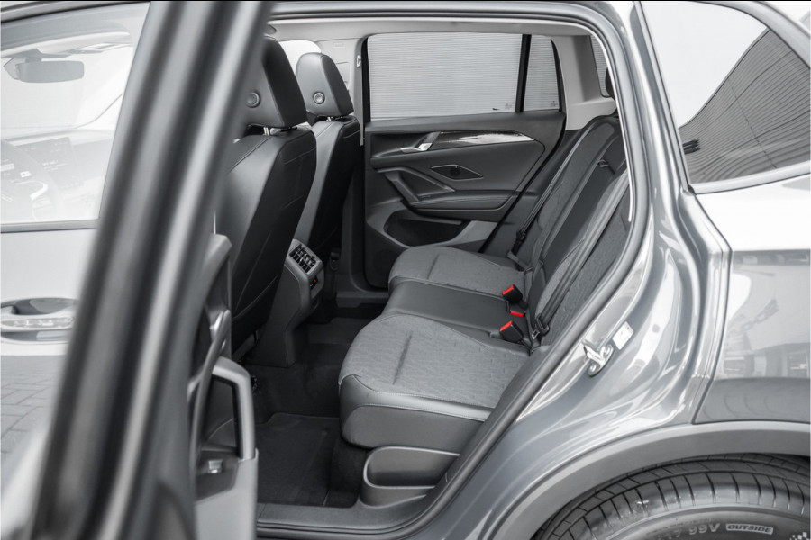 Volkswagen Tiguan 1.5 eHybrid 30 Year Ed Style IQ Winterpack 360° Elek Trekhaak ACC