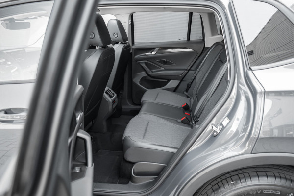 Volkswagen Tiguan 1.5 eHybrid 30 Year Ed Style IQ Winterpack 360° Elek Trekhaak ACC
