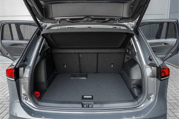 Volkswagen Tiguan 1.5 eHybrid 30 Year Ed Style IQ Winterpack 360° Elek Trekhaak ACC