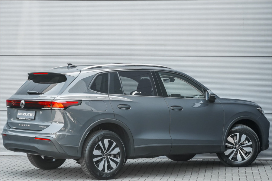Volkswagen Tiguan 1.5 eHybrid 30 Year Ed Style IQ Winterpack 360° Elek Trekhaak ACC