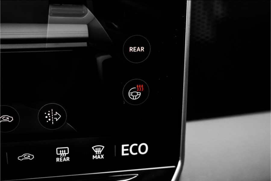 Volkswagen Tiguan 1.5 eHybrid 30 Year Ed Style IQ Winterpack 360° Elek Trekhaak ACC
