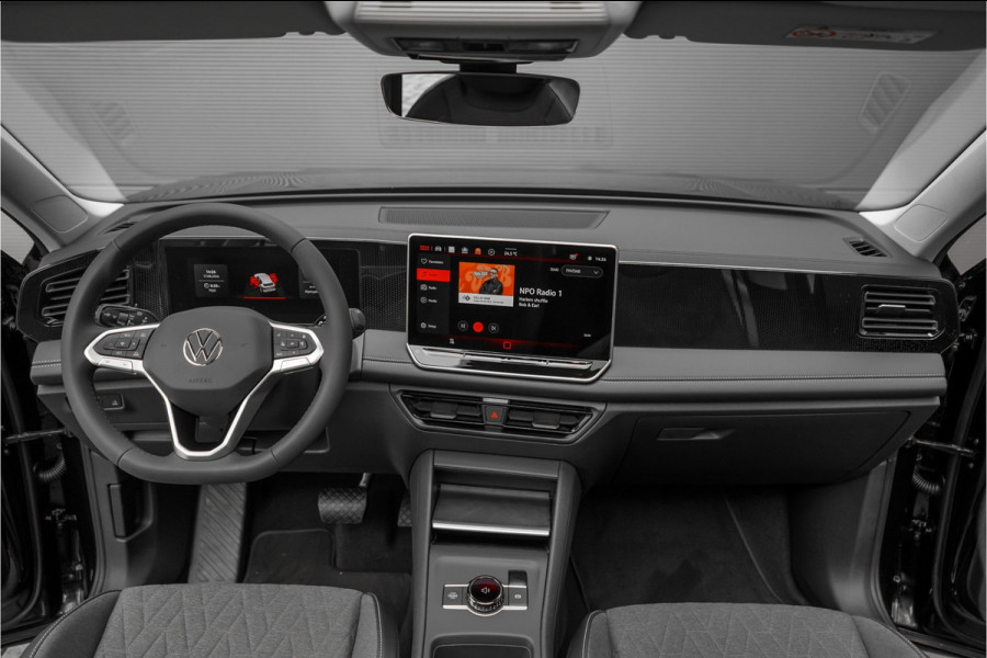 Volkswagen Tiguan 1.5 eHybrid 30 Year Ed Style IQ Pano Winterpack 360° Trekhaak ACC