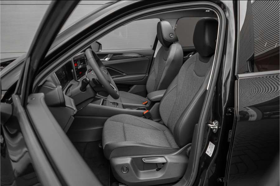 Volkswagen Tiguan 1.5 eHybrid 30 Year Ed Style IQ Pano Winterpack 360° Trekhaak ACC