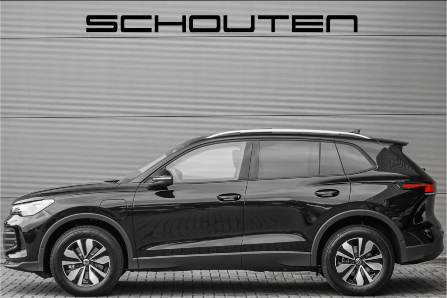 Volkswagen Tiguan 1.5 eHybrid 30 Year Ed Style IQ Pano Winterpack 360° Trekhaak ACC