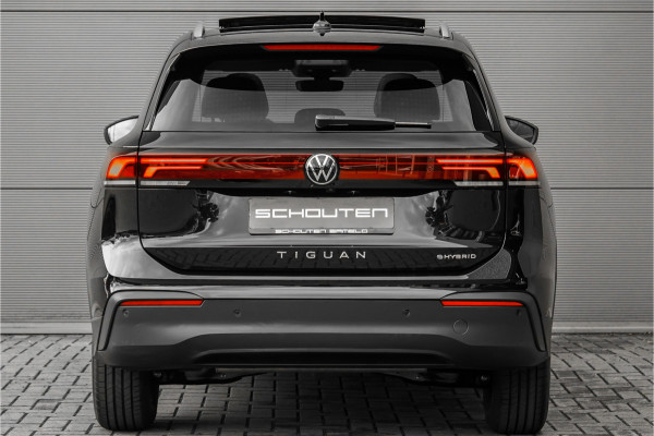 Volkswagen Tiguan 1.5 eHybrid 30 Year Ed Style IQ Pano Winterpack 360° Trekhaak ACC