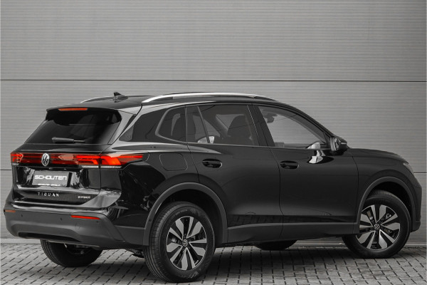 Volkswagen Tiguan 1.5 eHybrid 30 Year Ed Style IQ Pano Winterpack 360° Trekhaak ACC