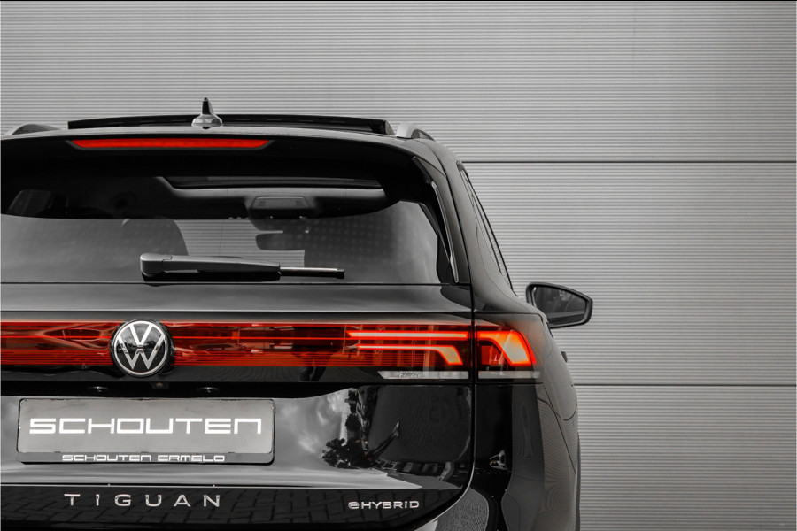 Volkswagen Tiguan 1.5 eHybrid 30 Year Ed Style IQ Pano Winterpack 360° Trekhaak ACC
