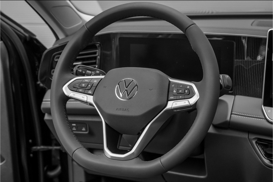 Volkswagen Tiguan 1.5 eHybrid 30 Year Ed Style IQ Pano Winterpack 360° Trekhaak ACC