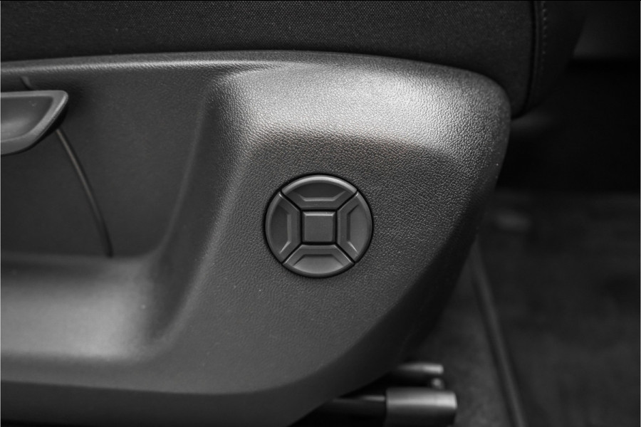 Volkswagen Tiguan 1.5 eHybrid 30 Year Ed Style IQ Pano Winterpack 360° Trekhaak ACC