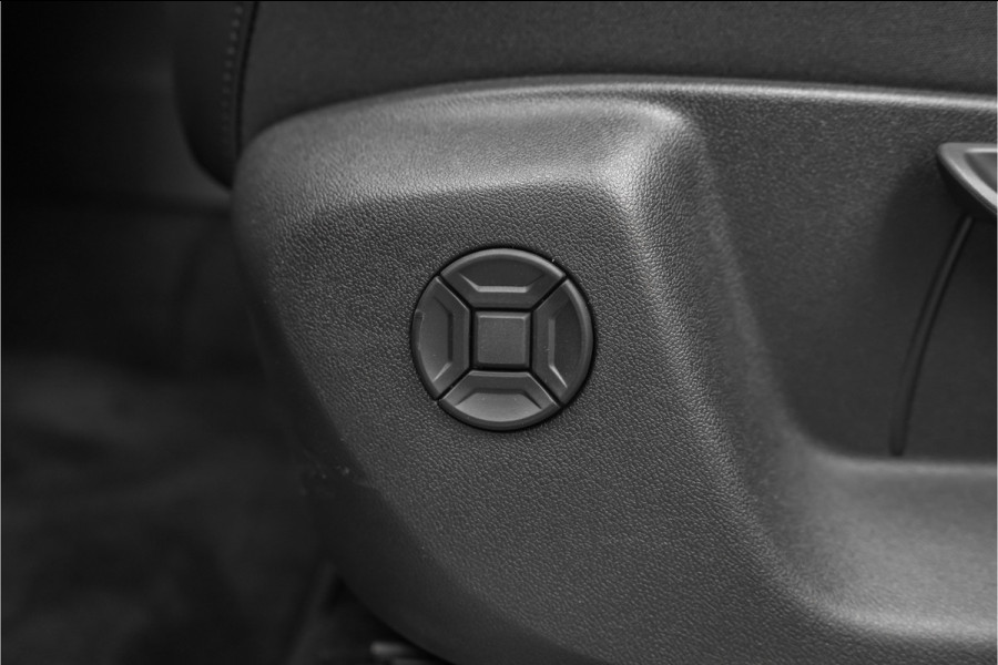 Volkswagen Tiguan 1.5 eHybrid 30 Year Ed Style IQ Pano Winterpack 360° Trekhaak ACC
