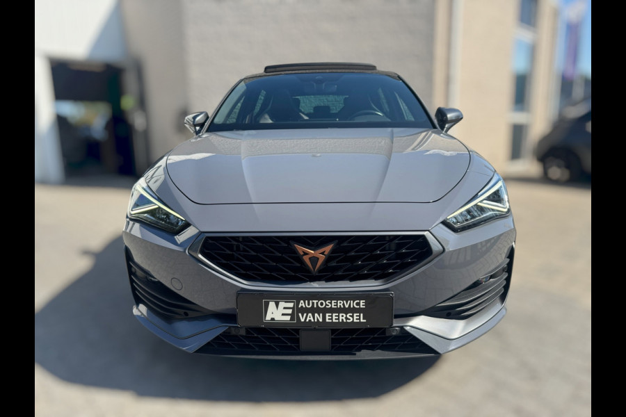 CUPRA Leon 1.4 e-Hybrid VZ Business PHEV / PANO / CAMERA / CARPLAY / STOELVERW / NAVI