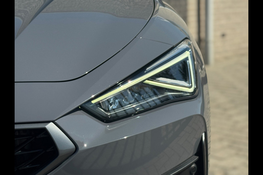 CUPRA Leon 1.4 e-Hybrid VZ Business PHEV / PANO / CAMERA / CARPLAY / STOELVERW / NAVI