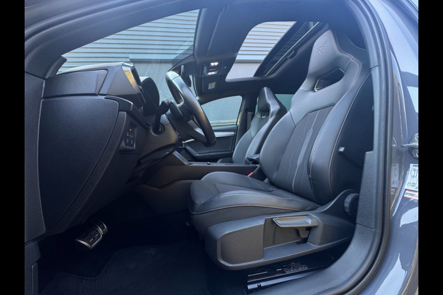 CUPRA Leon 1.4 e-Hybrid VZ Business PHEV / PANO / CAMERA / CARPLAY / STOELVERW / NAVI