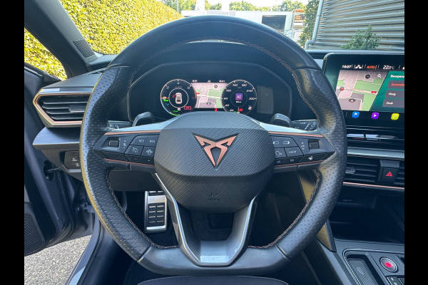 CUPRA Leon 1.4 e-Hybrid VZ Business PHEV / PANO / CAMERA / CARPLAY / STOELVERW / NAVI