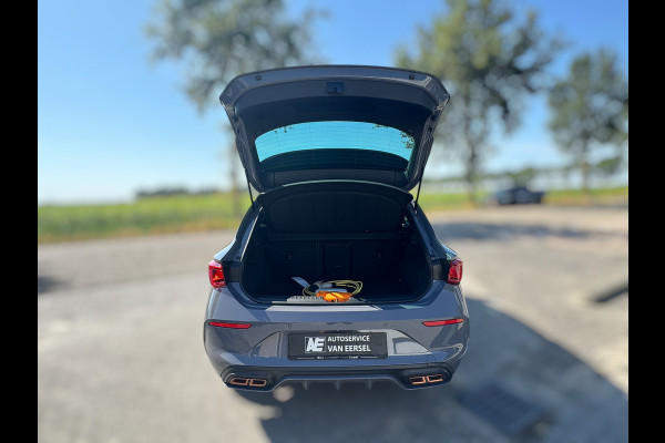 CUPRA Leon 1.4 e-Hybrid VZ Business PHEV / PANO / CAMERA / CARPLAY / STOELVERW / NAVI