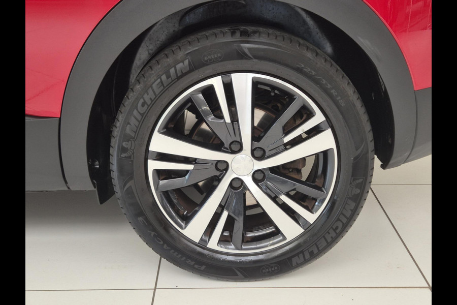Peugeot 3008 1.2 PureTech Allure | Limited | Navigatie | Apple CarPlay / Android Auto | Parkeersensoren voor / achter | Climate Control |