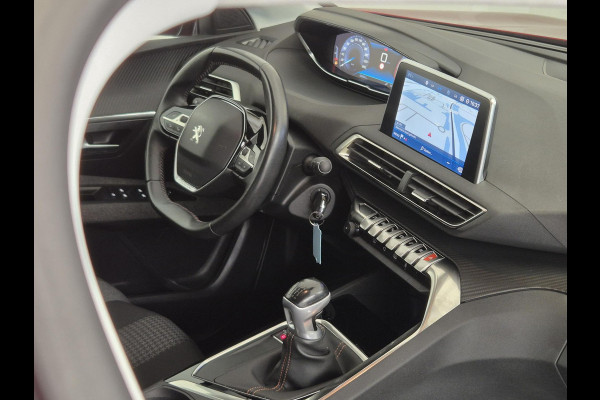 Peugeot 3008 1.2 PureTech Allure | Limited | Navigatie | Apple CarPlay / Android Auto | Parkeersensoren voor / achter | Climate Control |