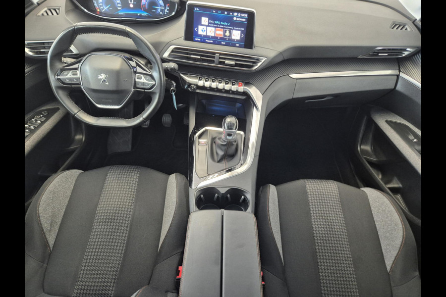 Peugeot 3008 1.2 PureTech Allure | Limited | Navigatie | Apple CarPlay / Android Auto | Parkeersensoren voor / achter | Climate Control |