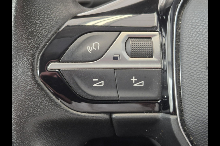 Peugeot 3008 1.2 PureTech Allure | Limited | Navigatie | Apple CarPlay / Android Auto | Parkeersensoren voor / achter | Climate Control |
