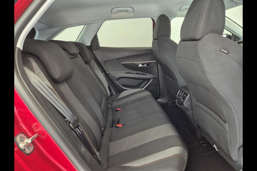 Peugeot 3008 1.2 PureTech Allure | Limited | Navigatie | Apple CarPlay / Android Auto | Parkeersensoren voor / achter | Climate Control |