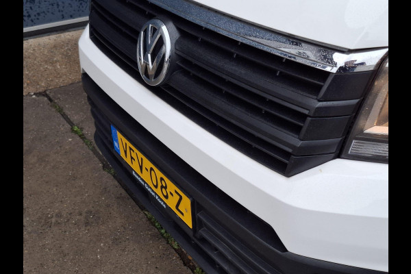 Volkswagen Crafter 35 2.0 TDI L3H3 EL Highline AIRCO / CRUISE CONTROLE / TREKHAAK / NAVI / CARPLAY