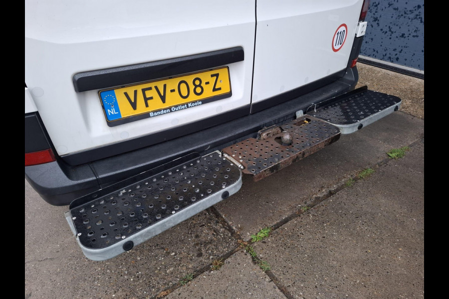 Volkswagen Crafter 35 2.0 TDI L3H3 EL Highline AIRCO / CRUISE CONTROLE / TREKHAAK / NAVI / CARPLAY