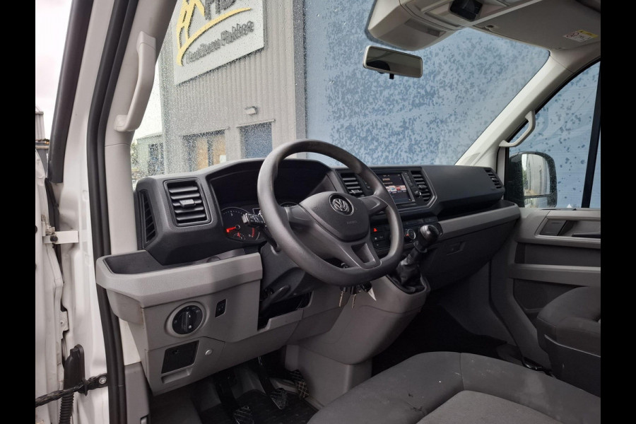 Volkswagen Crafter 35 2.0 TDI L3H3 EL Highline AIRCO / CRUISE CONTROLE / TREKHAAK / NAVI / CARPLAY