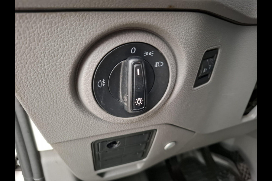Volkswagen Crafter 35 2.0 TDI L3H3 EL Highline AIRCO / CRUISE CONTROLE / TREKHAAK / NAVI / CARPLAY