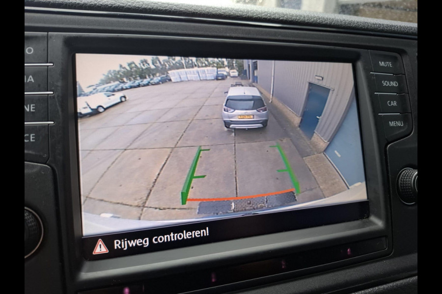 Volkswagen Crafter 35 2.0 TDI L3H3 EL Highline AIRCO / CRUISE CONTROLE / TREKHAAK / NAVI / CARPLAY