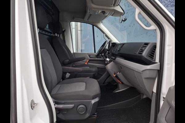 Volkswagen Crafter 35 2.0 TDI L3H3 EL Highline AIRCO / CRUISE CONTROLE / TREKHAAK / NAVI / CARPLAY