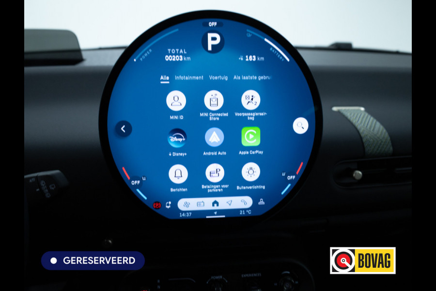 MINI Cooper E Blackyard 40.7 kWh | Head-Up | Stoelverw. | Draadloze lader | 17"LMV | Extra getint glas achter | Led | Cruise | Parkeersensoren | Nieuw model | NL auto | Fabrieksgarantie |