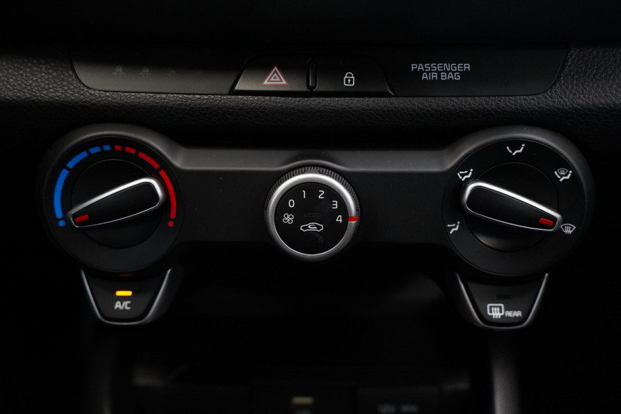 Kia Stonic 1.0 T-GDi MHEV ComfortLine Carplay Trekhaak NAP!