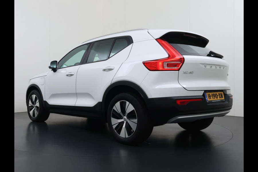 Volvo XC40 1.5 T5 Twin Engine Momentum Pro VAN:27.900,- VOOR:24.877,- UW HERFSTVOORDEEL:3.023,- | ORIGINEEL NEDERLANDSE AUTO MET NAP | PLUG-IN HYBRIDE | PILOT ASSIST | ADAPTIVE CRUISE CONTROL | ELEKTRISCHE ACHTERKLEP | STOELVERWARMING |ALL IN  RIJKLAAR GELEVERD MET 12 MAANDEN BOVAG-GARANTIE