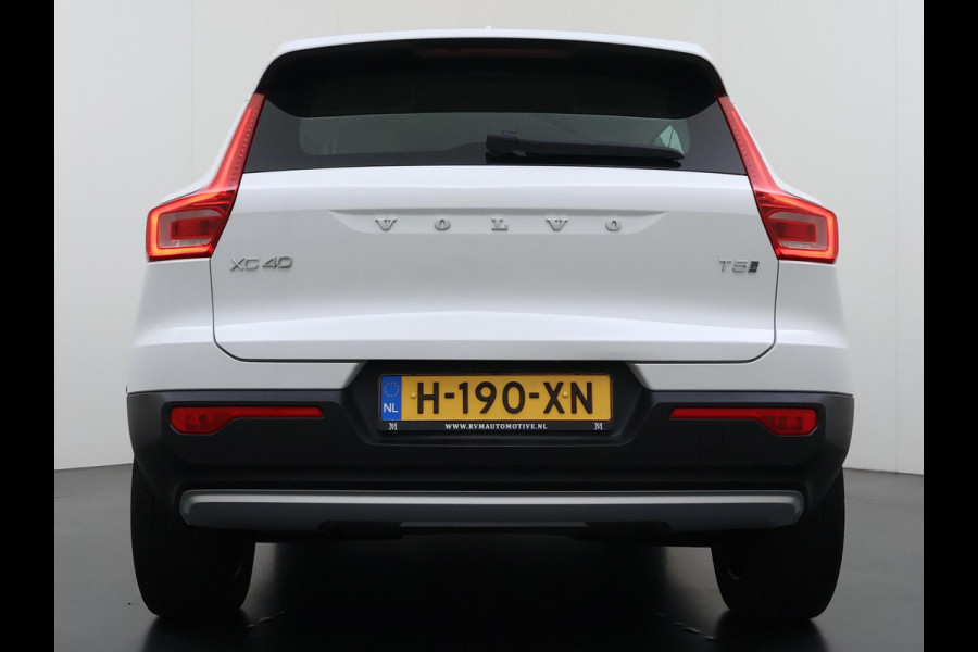 Volvo XC40 1.5 T5 Twin Engine Momentum Pro VAN:27.900,- VOOR:24.877,- UW HERFSTVOORDEEL:3.023,- | ORIGINEEL NEDERLANDSE AUTO MET NAP | PLUG-IN HYBRIDE | PILOT ASSIST | ADAPTIVE CRUISE CONTROL | ELEKTRISCHE ACHTERKLEP | STOELVERWARMING |ALL IN  RIJKLAAR GELEVERD MET 12 MAANDEN BOVAG-GARANTIE