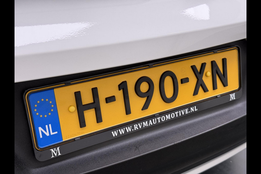 Volvo XC40 1.5 T5 Twin Engine Momentum Pro VAN:27.900,- VOOR:24.877,- UW HERFSTVOORDEEL:3.023,- | ORIGINEEL NEDERLANDSE AUTO MET NAP | PLUG-IN HYBRIDE | PILOT ASSIST | ADAPTIVE CRUISE CONTROL | ELEKTRISCHE ACHTERKLEP | STOELVERWARMING |ALL IN  RIJKLAAR GELEVERD MET 12 MAANDEN BOVAG-GARANTIE