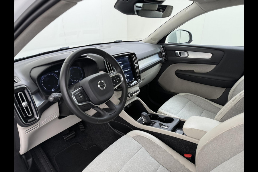 Volvo XC40 1.5 T5 Twin Engine Momentum Pro VAN:27.900,- VOOR:24.877,- UW HERFSTVOORDEEL:3.023,- | ORIGINEEL NEDERLANDSE AUTO MET NAP | PLUG-IN HYBRIDE | PILOT ASSIST | ADAPTIVE CRUISE CONTROL | ELEKTRISCHE ACHTERKLEP | STOELVERWARMING |ALL IN  RIJKLAAR GELEVERD MET 12 MAANDEN BOVAG-GARANTIE