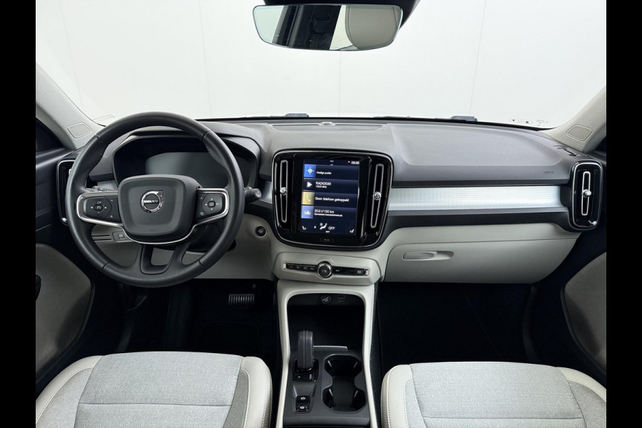 Volvo XC40 1.5 T5 Twin Engine Momentum Pro VAN:27.900,- VOOR:24.877,- UW HERFSTVOORDEEL:3.023,- | ORIGINEEL NEDERLANDSE AUTO MET NAP | PLUG-IN HYBRIDE | PILOT ASSIST | ADAPTIVE CRUISE CONTROL | ELEKTRISCHE ACHTERKLEP | STOELVERWARMING |ALL IN  RIJKLAAR GELEVERD MET 12 MAANDEN BOVAG-GARANTIE