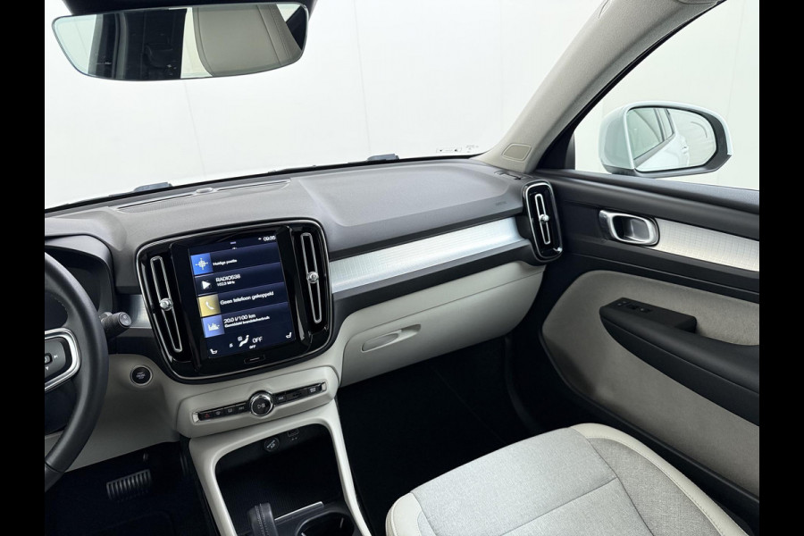 Volvo XC40 1.5 T5 Twin Engine Momentum Pro VAN:27.900,- VOOR:24.877,- UW HERFSTVOORDEEL:3.023,- | ORIGINEEL NEDERLANDSE AUTO MET NAP | PLUG-IN HYBRIDE | PILOT ASSIST | ADAPTIVE CRUISE CONTROL | ELEKTRISCHE ACHTERKLEP | STOELVERWARMING |ALL IN  RIJKLAAR GELEVERD MET 12 MAANDEN BOVAG-GARANTIE