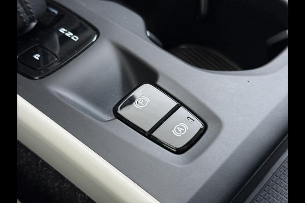 Volvo XC40 1.5 T5 Twin Engine Momentum Pro VAN:27.900,- VOOR:24.877,- UW HERFSTVOORDEEL:3.023,- | ORIGINEEL NEDERLANDSE AUTO MET NAP | PLUG-IN HYBRIDE | PILOT ASSIST | ADAPTIVE CRUISE CONTROL | ELEKTRISCHE ACHTERKLEP | STOELVERWARMING |ALL IN  RIJKLAAR GELEVERD MET 12 MAANDEN BOVAG-GARANTIE