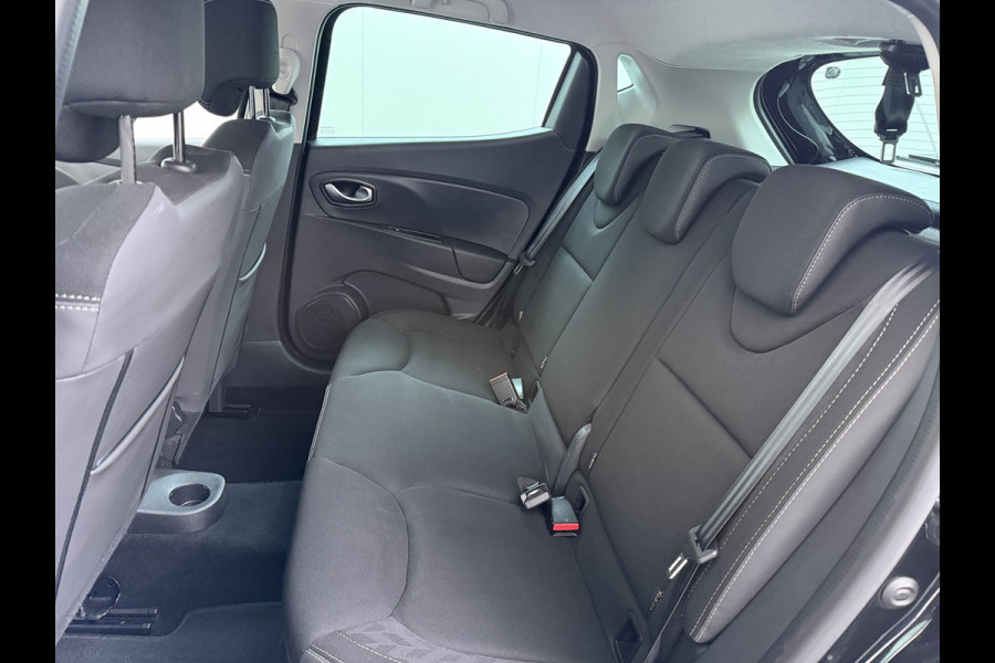 Renault Clio 90PK 5drs Navi Airco Bluetooth Pdc Keyless Cruise Control Limited Smartphone integratie Isofix DAB Lmv Privacy Glas Led Origineel Nederlandse Auto