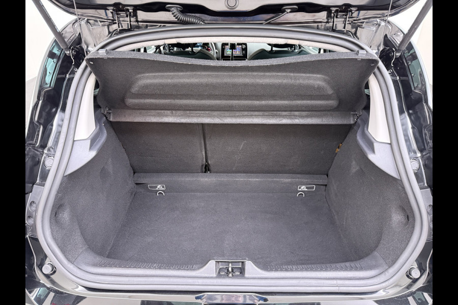 Renault Clio 90PK 5drs Navi Airco Bluetooth Pdc Keyless Cruise Control Limited Smartphone integratie Isofix DAB Lmv Privacy Glas Led Origineel Nederlandse Auto