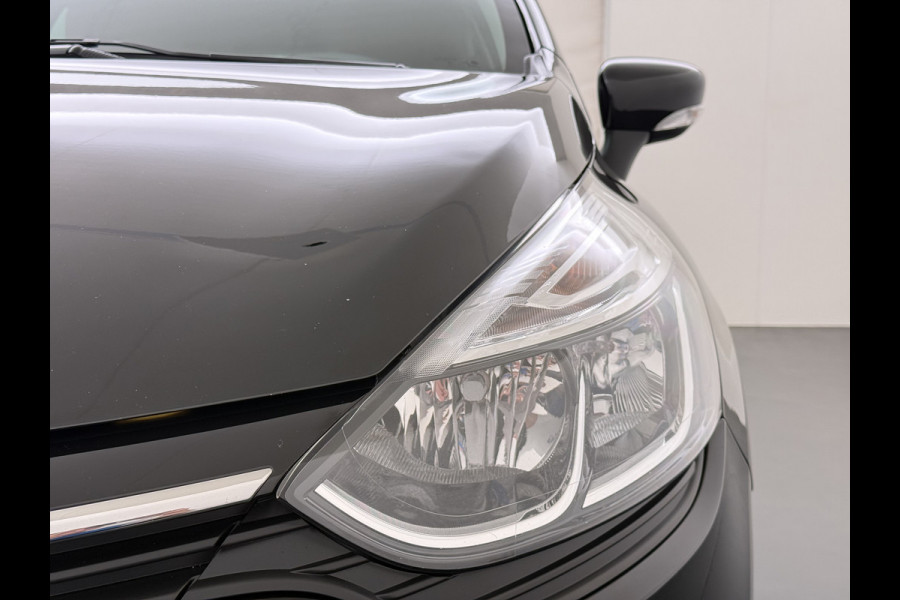 Renault Clio 90PK 5drs Navi Airco Bluetooth Pdc Keyless Cruise Control Limited Smartphone integratie Isofix DAB Lmv Privacy Glas Led Origineel Nederlandse Auto