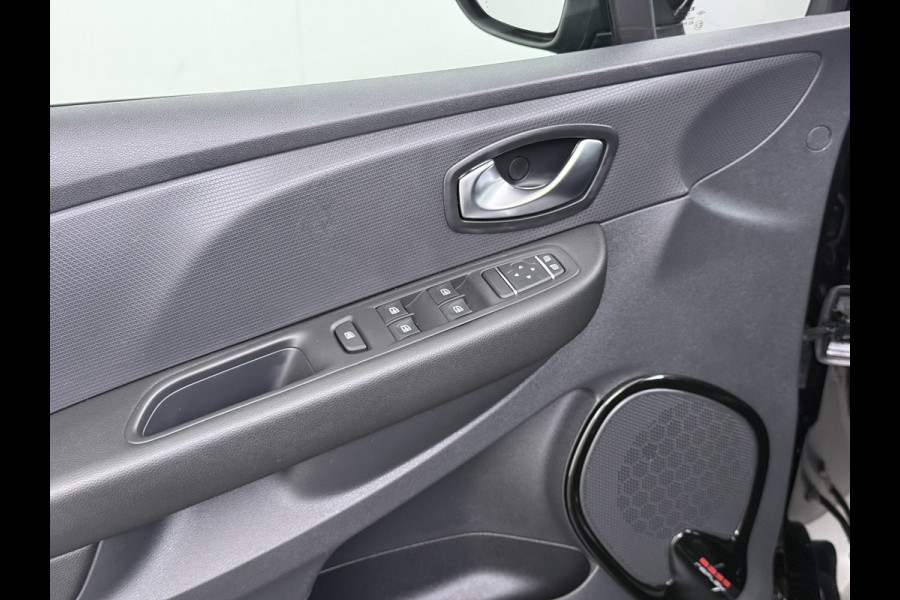 Renault Clio 90PK 5drs Navi Airco Bluetooth Pdc Keyless Cruise Control Limited Smartphone integratie Isofix DAB Lmv Privacy Glas Led Origineel Nederlandse Auto