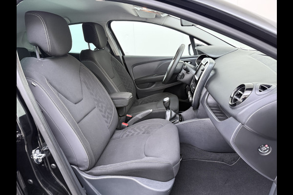 Renault Clio 90PK 5drs Navi Airco Bluetooth Pdc Keyless Cruise Control Limited Smartphone integratie Isofix DAB Lmv Privacy Glas Led Origineel Nederlandse Auto